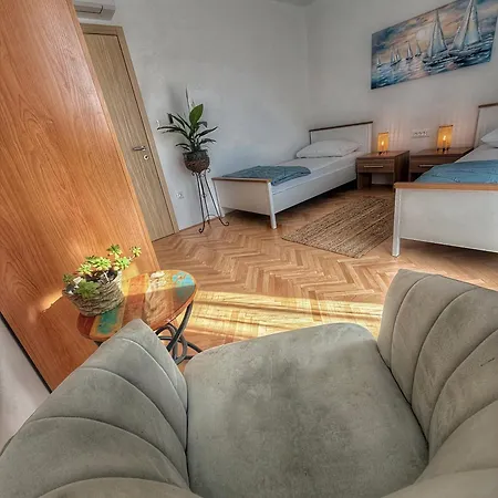 Lina Apartment